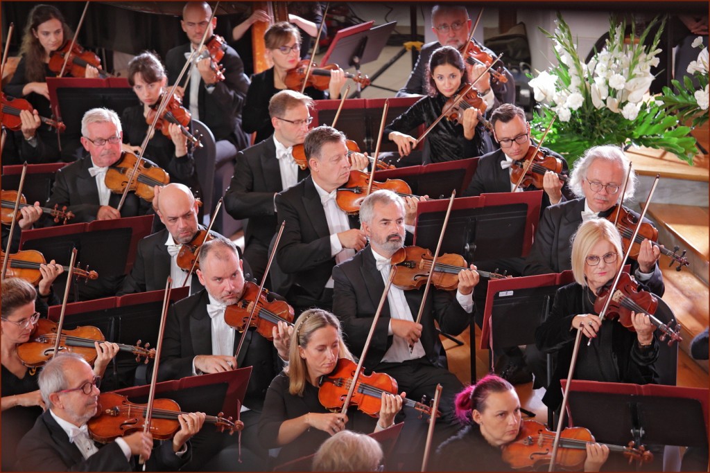 orkiestra Filharmonii Narodowej z Warszawy w kościele w Wejherowie
