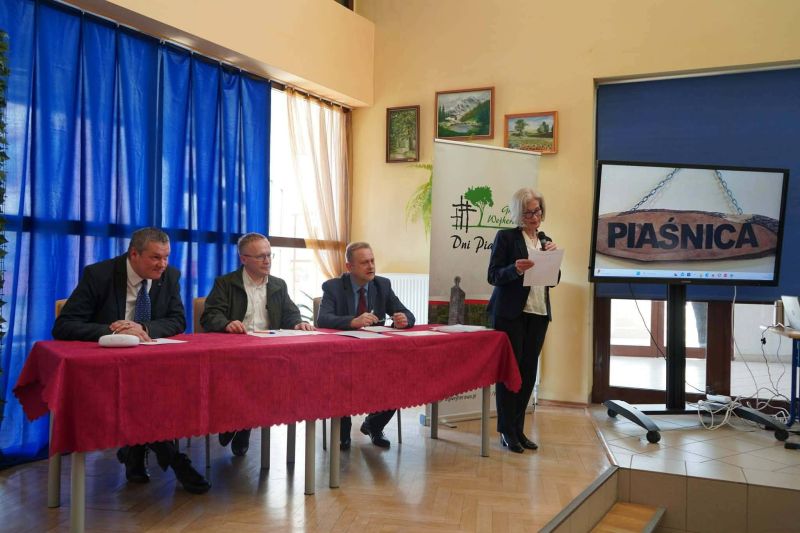 jury konkursu wiedzy o piaśnicy i zbrodni pomorskiej